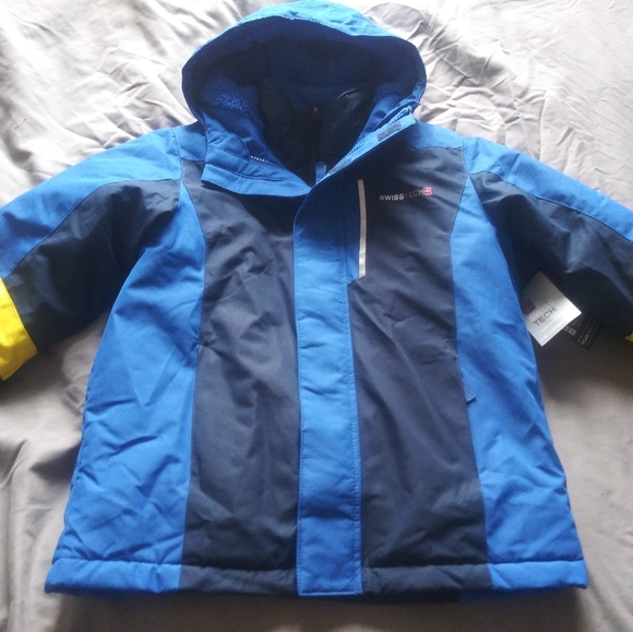 Boys coat - Picture 2 of 2